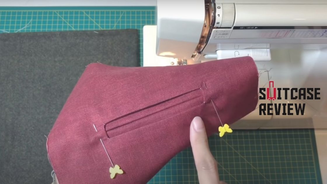 How to hide stuff in a backpack? Suitcase Review